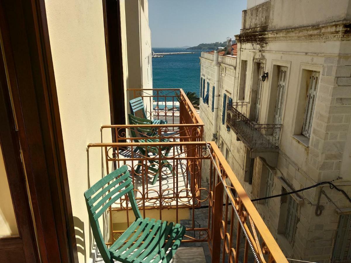 Hotel Atlantis Ermoupoli Exterior foto